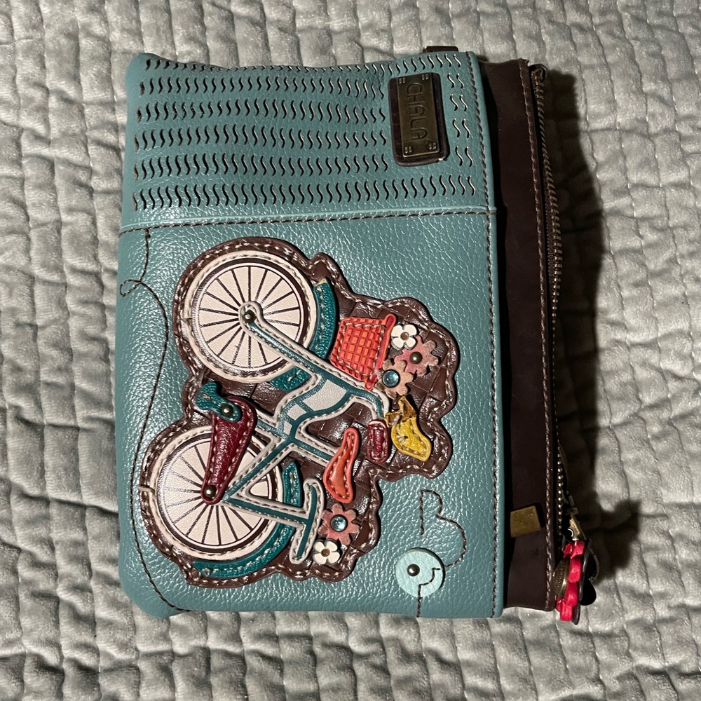 Selling teal chala bag in very good condition $25